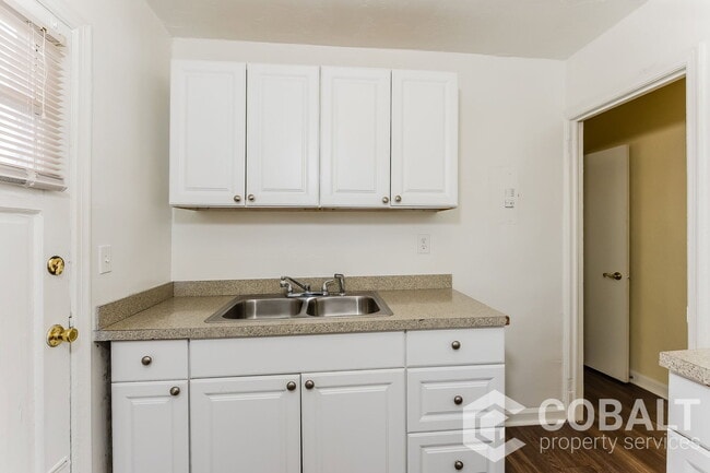 Photo - 1982 Rockledge Rd NE Unit 2