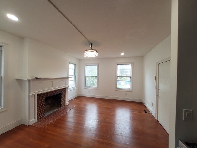 Photo - 347 Alden Ave Unit 2