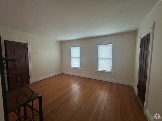 Building Photo - 309 Hamilton St Rental