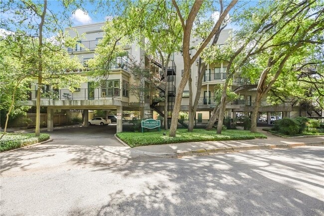 Building Photo - 3115 Tom Green St Unit 404 Rental