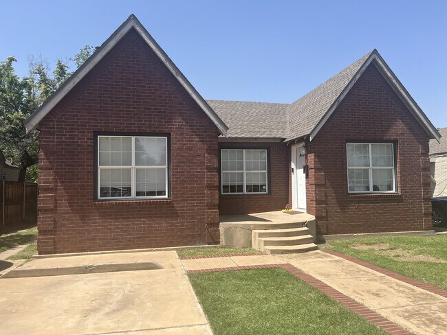 Photo - 2506 23rd St