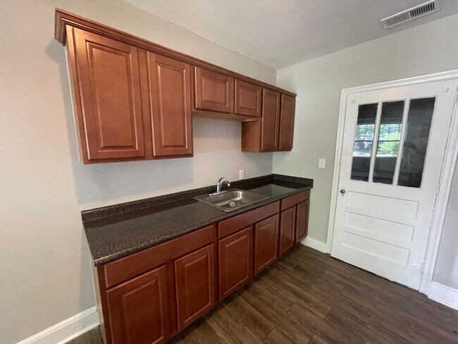 Photo - 932/934Woodlawn Unit 934