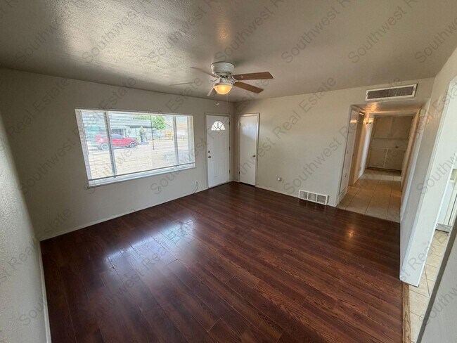 Photo - Cute 3 bedrooms 2 bath home 1 car garage