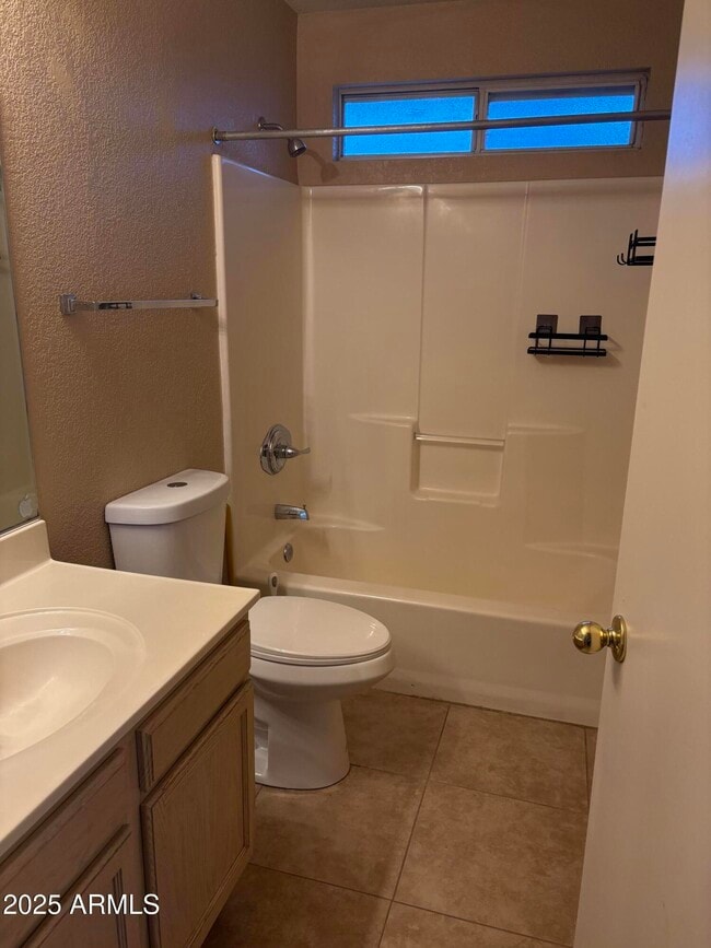 Photo - 2390 Eastern Dr