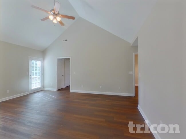 Photo - 2905 Haddox Pl