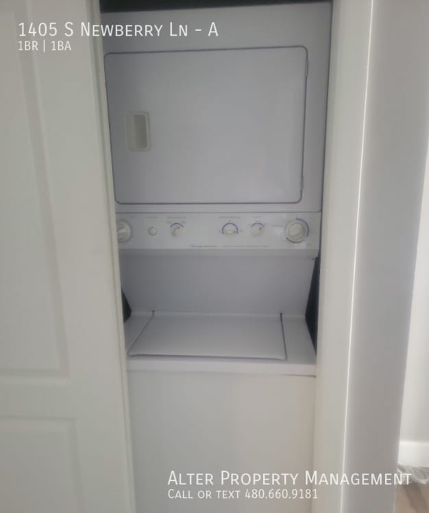 Photo - 1405 S Newberry Ln