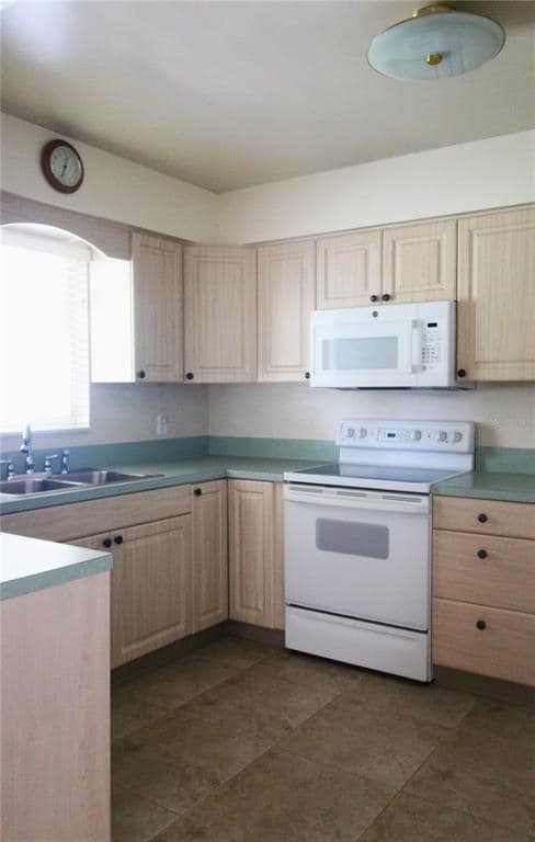Photo - 4135 Deerfield Dr