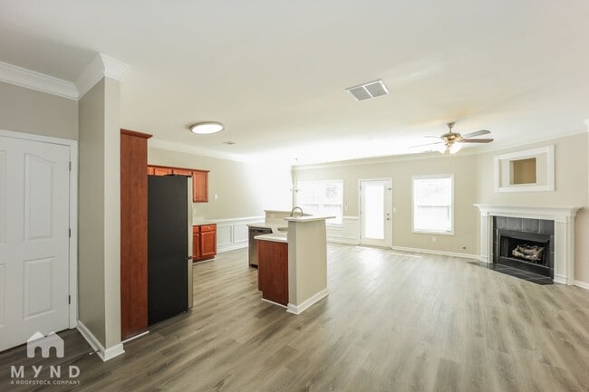 Photo - 3470 Oakleaf Pass