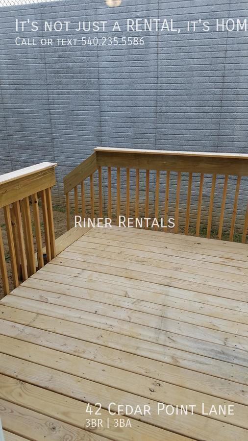 Photo - 42 Cedar Point Ln