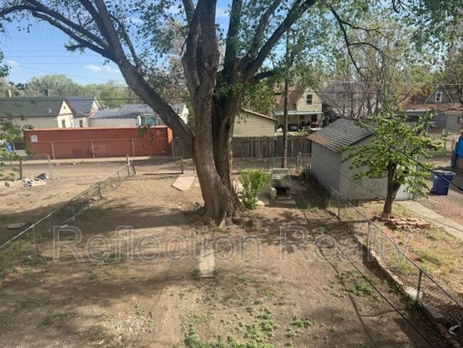 Photo - 716 E 2nd St