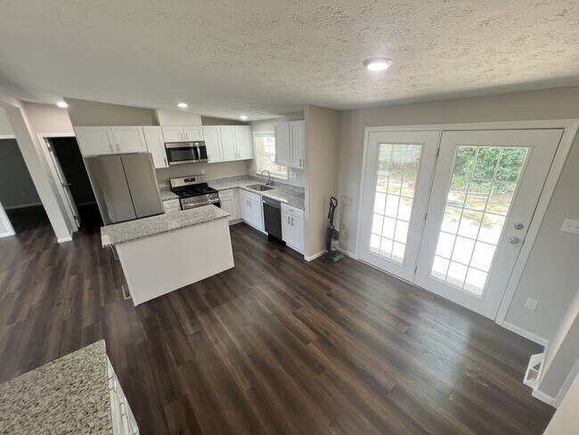 Photo - 2840 Applewood Ave House