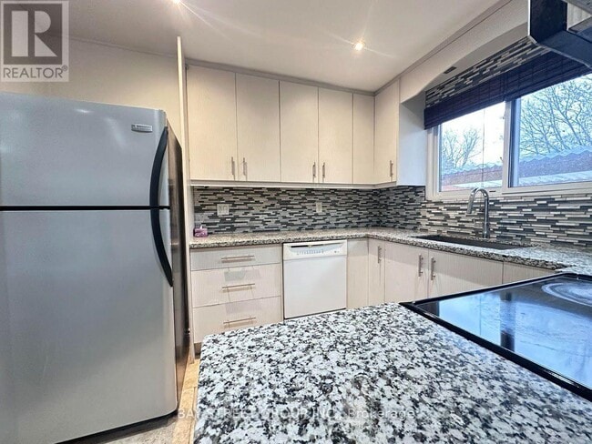 Photo - 427 Crosby Ave