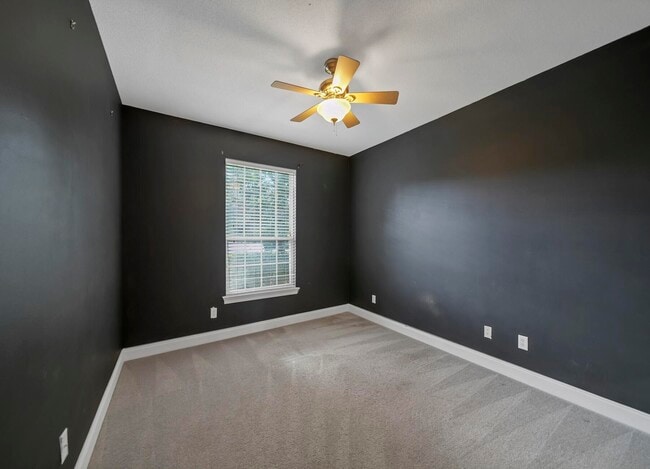 Photo - 145 Alicia Dr