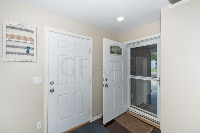 Photo - Awesome 5 Bedroom, 3 Bathroom Single Family Home for Rent in EGF