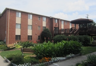 Building Photo - Bridgeway Gardens