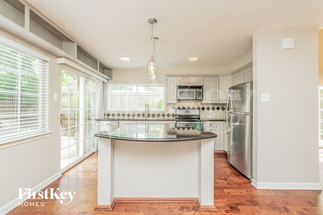 Photo - 2014 Greencove Dr