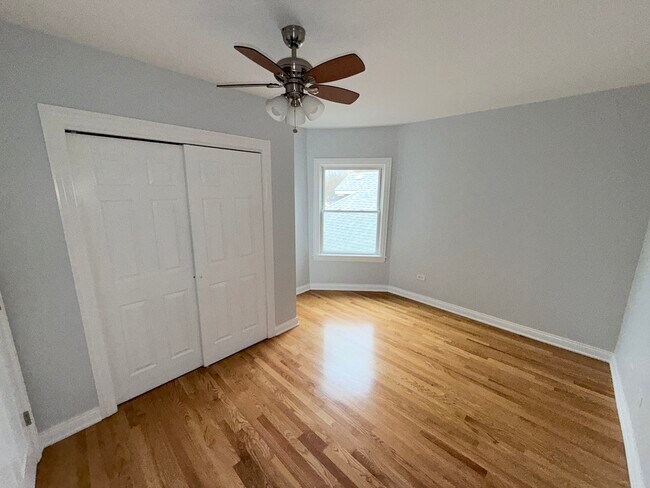 Photo - 4204 N Melvina Ave Unit 1
