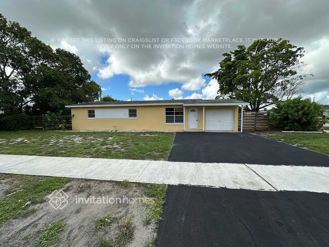 Building Photo - 364 Henthorne Dr Rental