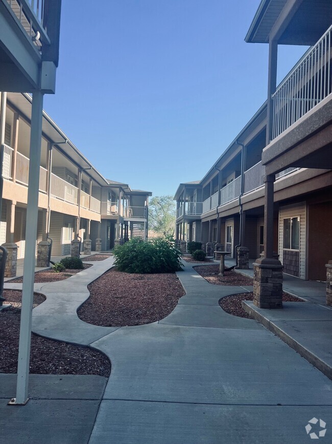 Building Photo - 2476 Orion Way Unit #13 Rental