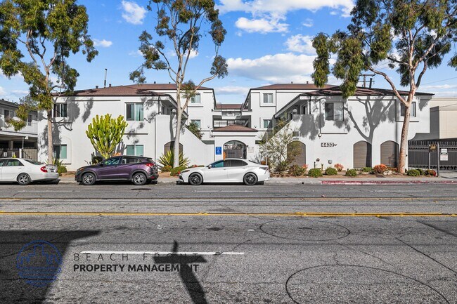 4433 W 120th St.
