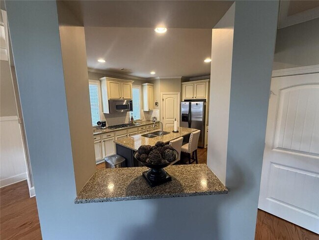 Photo - 1125 Walters Cir