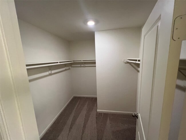 Photo - 3022 Spindletree Ln