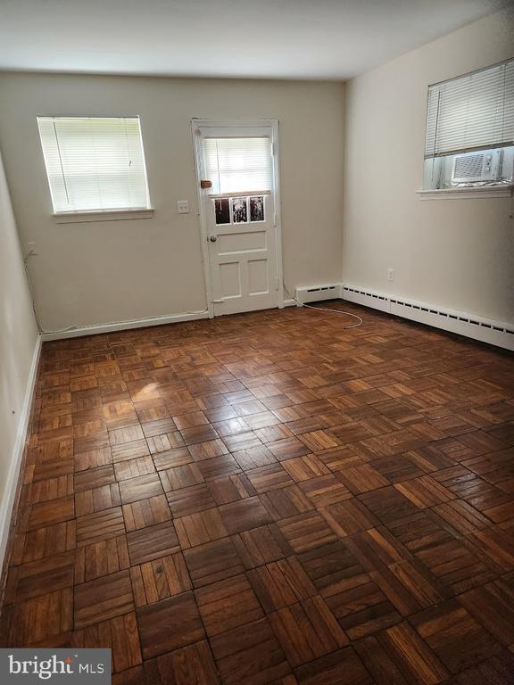 Building Photo - 8201 Houston Ct Unit 1