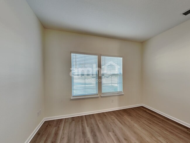 Photo - 173 Edge Park Trl