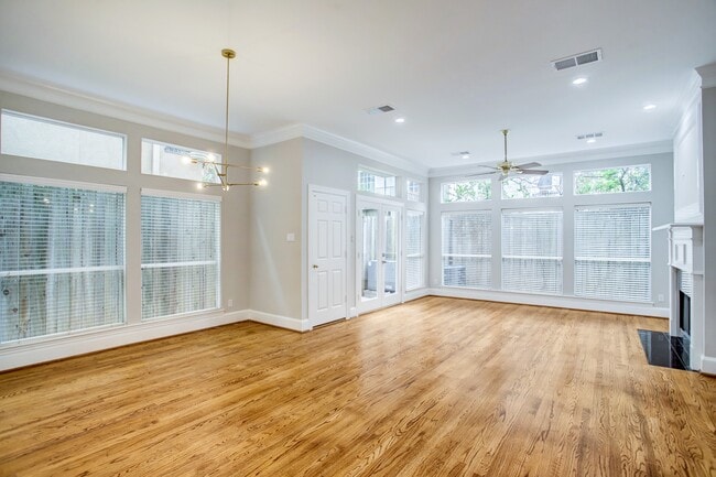 Photo - 1809 W Clay St