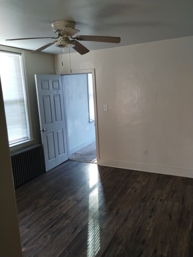 Photo - 615 S Center St Unit 1