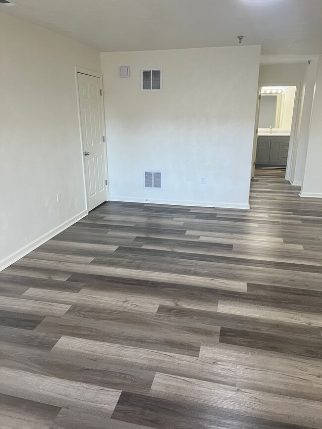 Photo - 4 Bedroom 2 Bathroom Top Floor Unidad 24