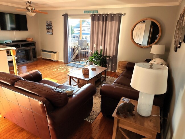 131 Lake St Unit 228