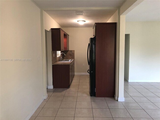 Photo - 1571 NE 176th St