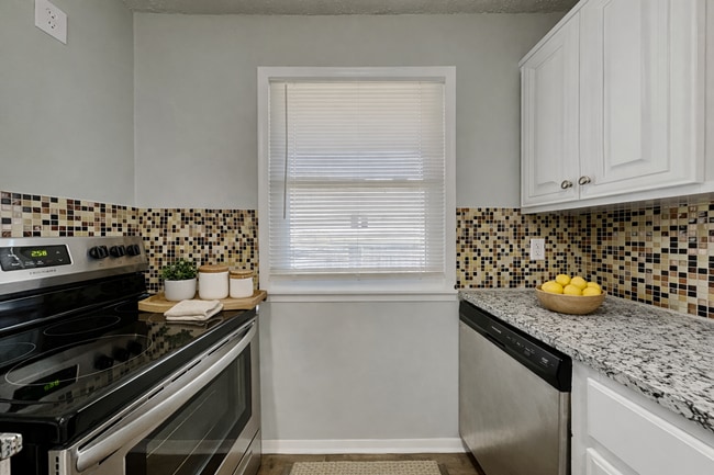 Photo - Updated 3-Bed Home with Granite Kitchen Near Shopping & Highways – Independence, MO