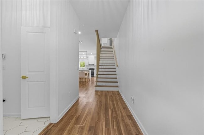 Photo - 1278 Plaza Ave