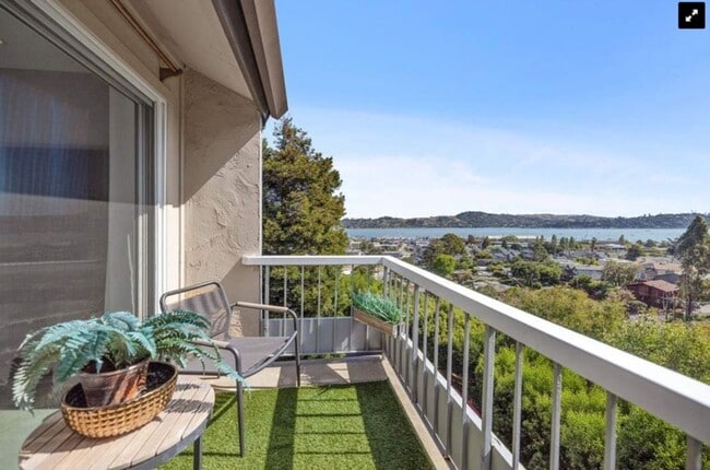 Photo - Vacation living every day. 2Bed/2Bath