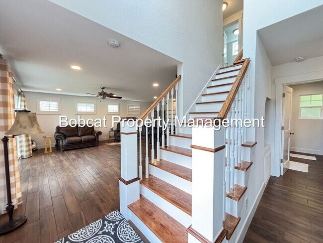 Photo - 2274 Genoa St