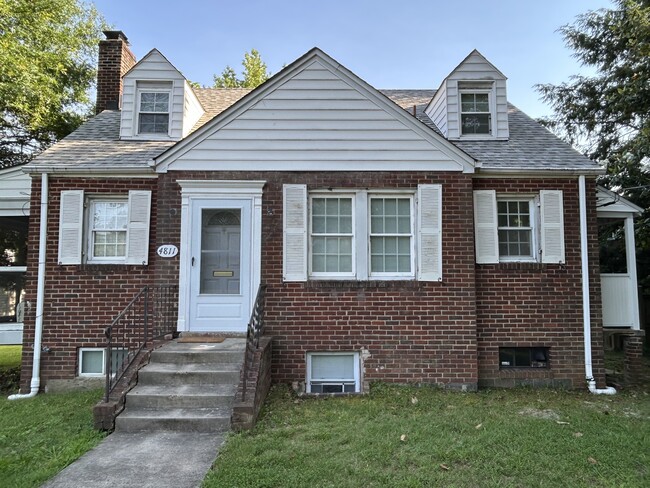 Building Photo - 4811 Calvert Rd Rental
