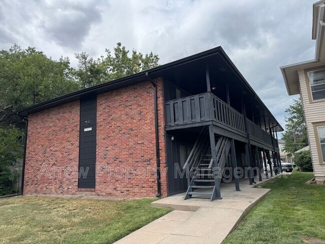 Building Photo - 2512 R St Unit 6