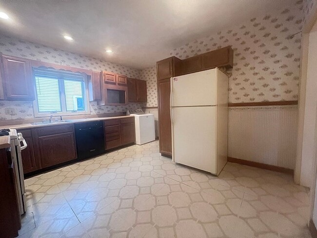 Photo - Off-Street Parking & In-Unit Laundry 3-bed