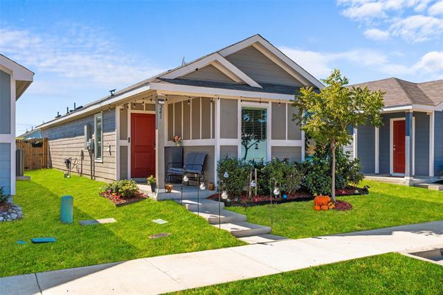 Photo - 241 Thresher Ln