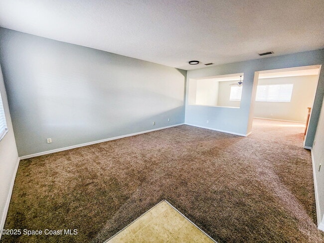 Photo - 1421 Halstead Ave NW