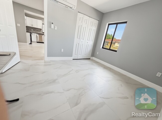 Photo - 1456 NE 24th Ct Unit A