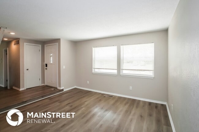 Photo - 1900 Lankestar Pl