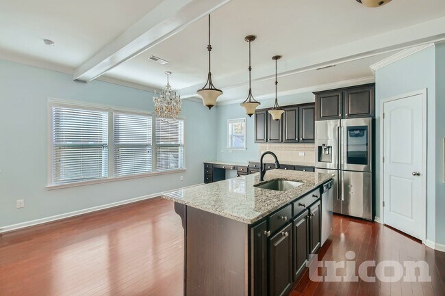 Photo - 2102 Eddie Massey Ln