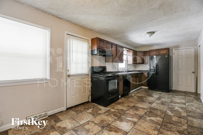 Photo - 9817 Hardesty Ave