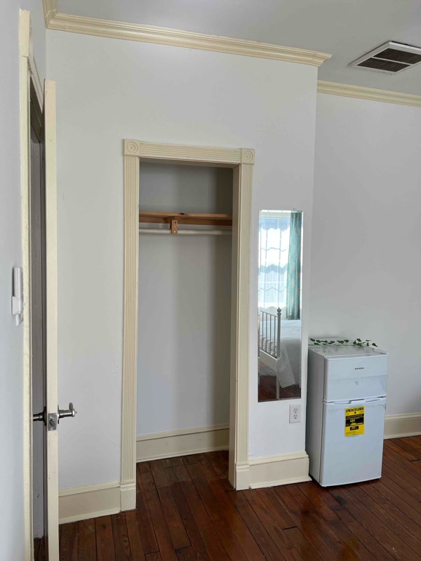 Photo - 2500 Bainbridge St