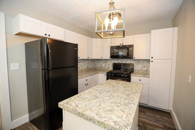 Photo - 3515 E King Pl