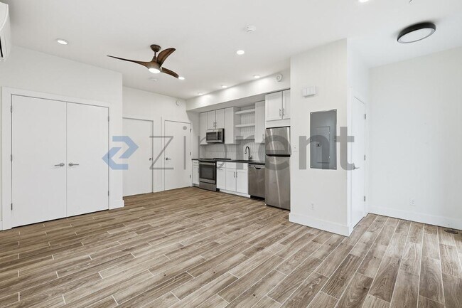 Photo - 245 Norwell St