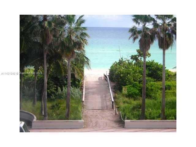 Photo - 7300 Ocean Terrace Unidad 205